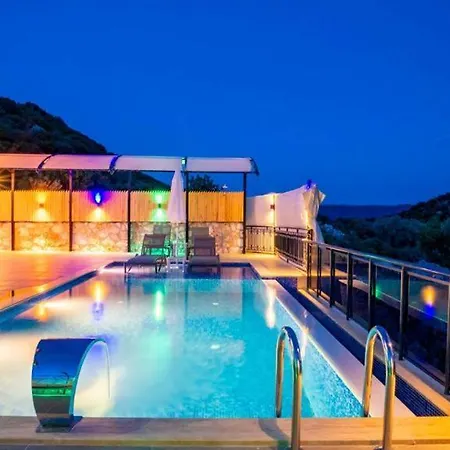 ヴィラ Tanyeri Villa カシュ